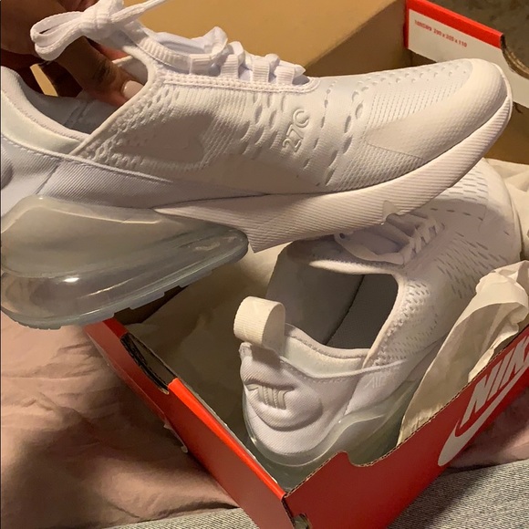 Shoes - Nike Air Max 270